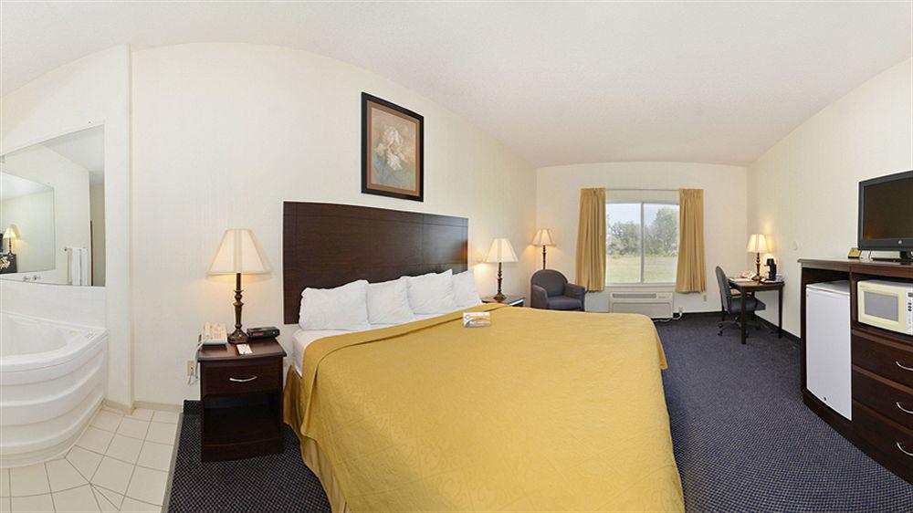 קירני Quality Inn מראה חיצוני תמונה